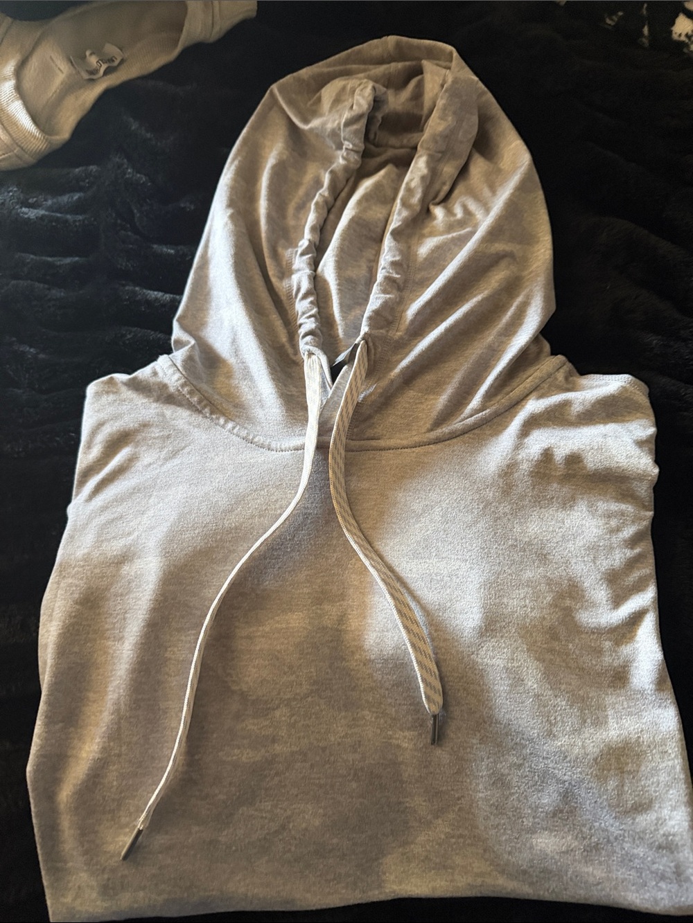 Vuori Heather Gray Hoodie with Drawstring Hood light gray camo